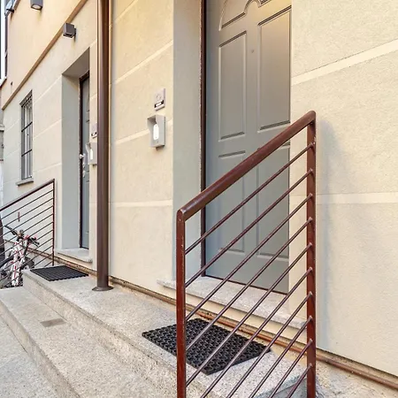 In Center With Patio Semesterbostad *